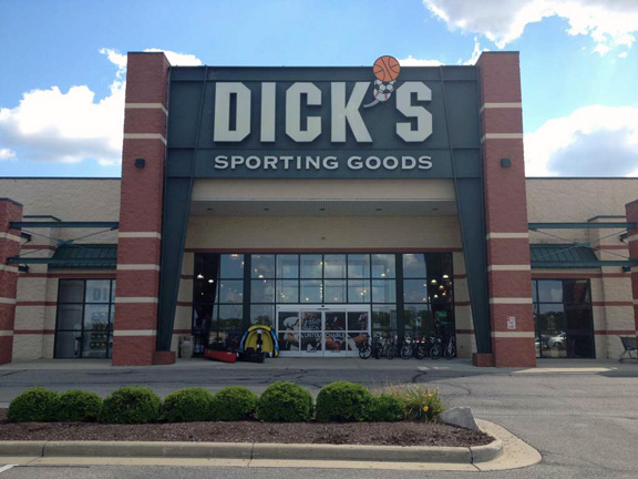 DICK S Sporting Goods Store In Ontario OH